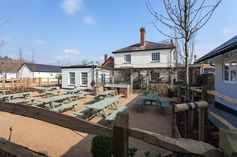 The Inn West End Woking Exterior photo